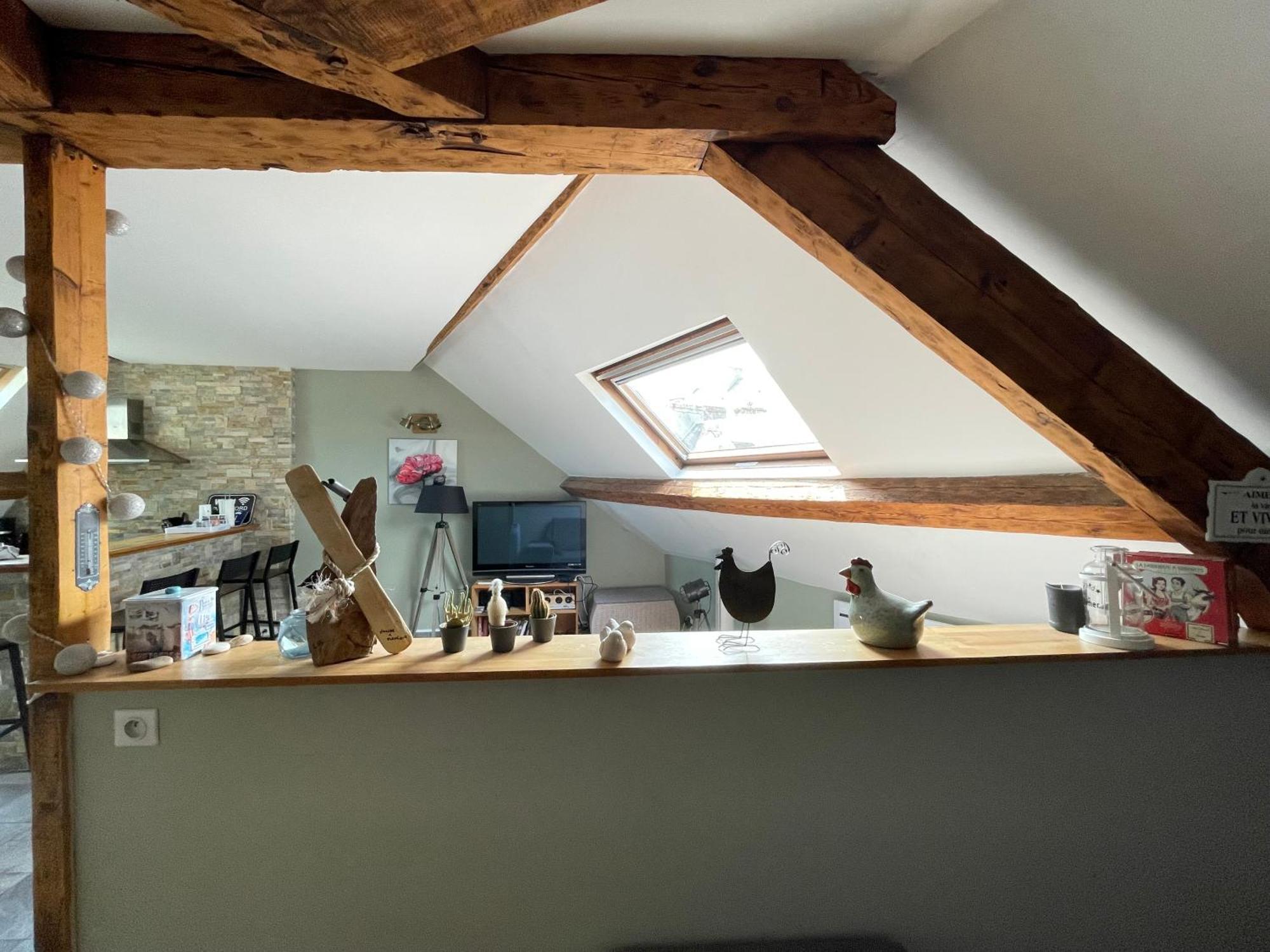 Les Combles De L Aure Grand Studio Cosy Confortable Classe 3 Etoiles Centre Bayeux 2 Mn A Pied Cathedrale Proche Plages Du Debarquement Экстерьер фото